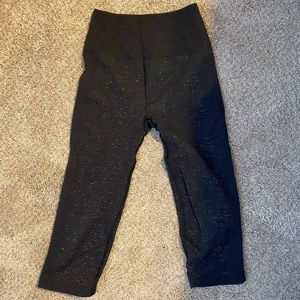 Lulu Ebb to Street Crop in Black